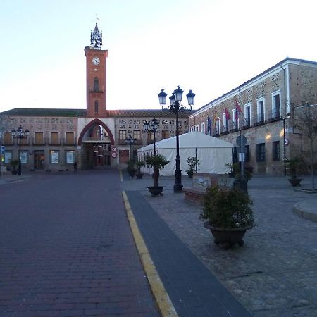 Apartamento Plaza Del Navarro Oropesa Exterior photo